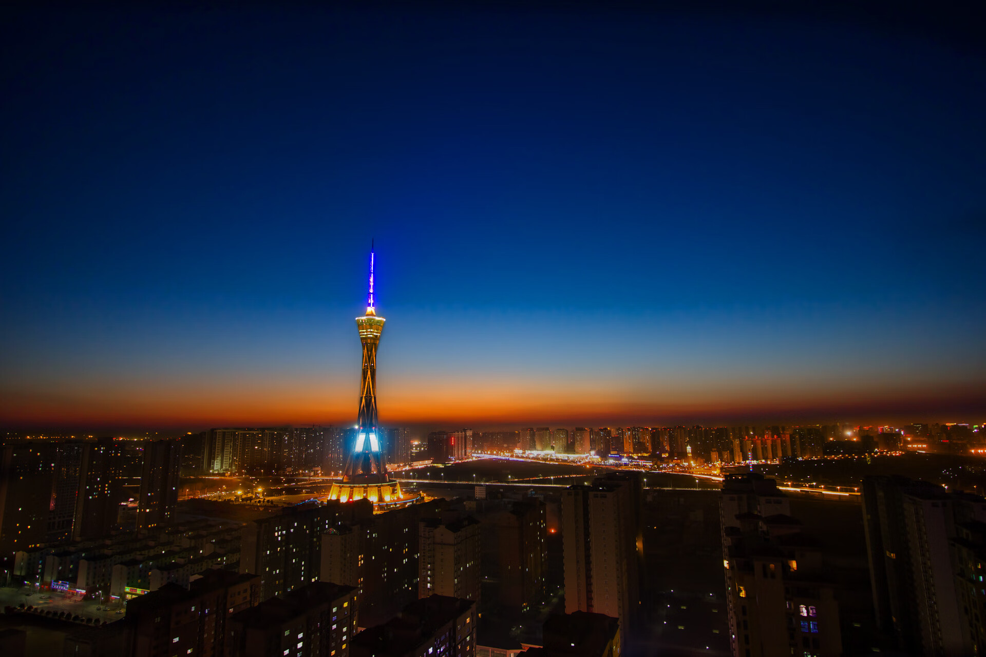 星空体育app官方下载-青年冠军杯开幕,全球新秀齐聚一堂,全国青年冠军